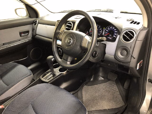 MAZDA VERISA
