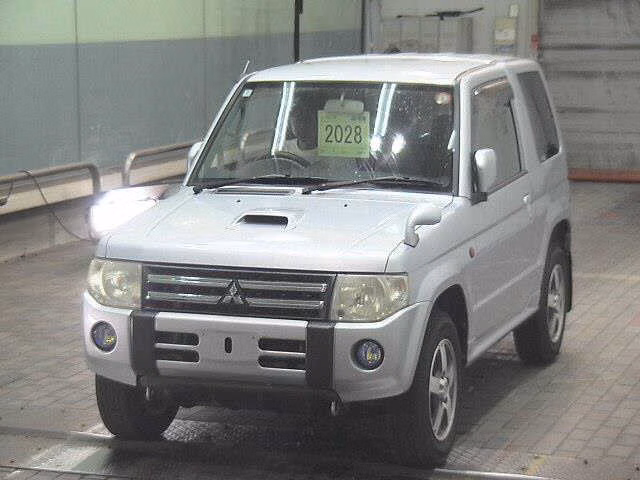 MITSUBISHI PAJERO MINI