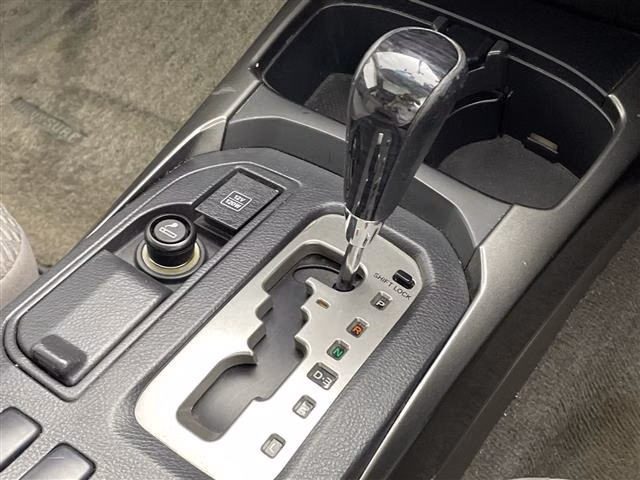 TOYOTA HILUX SURF
