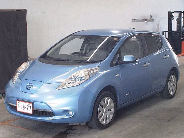 NISSAN LEAF