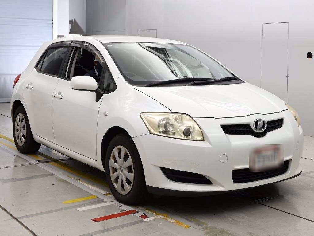 TOYOTA AURIS