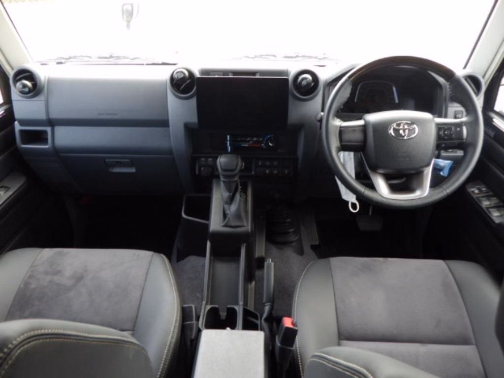 TOYOTA LAND CRUISER