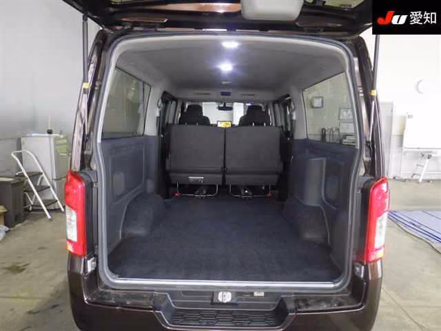 NISSAN NV350 CARAVAN