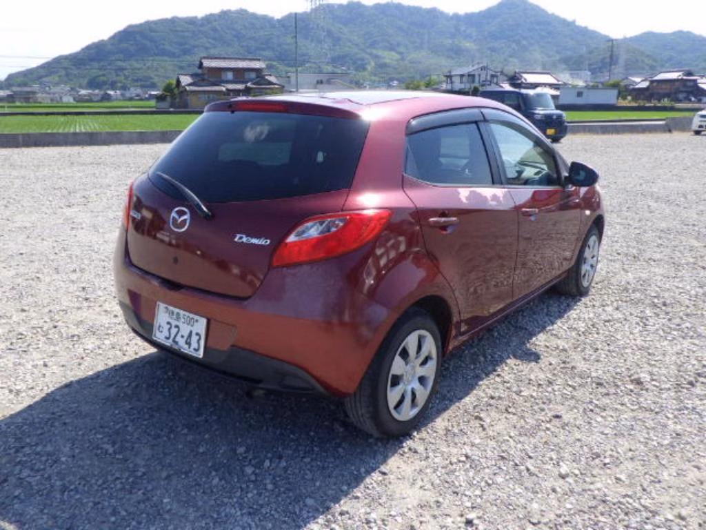 MAZDA DEMIO