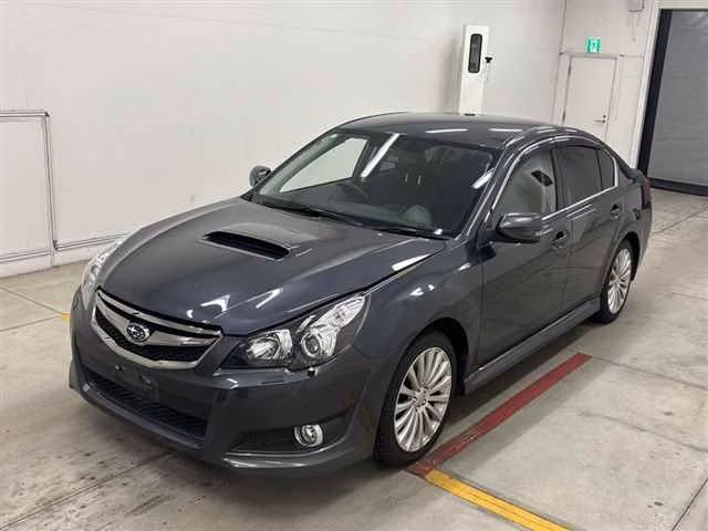 SUBARU LEGACY B4