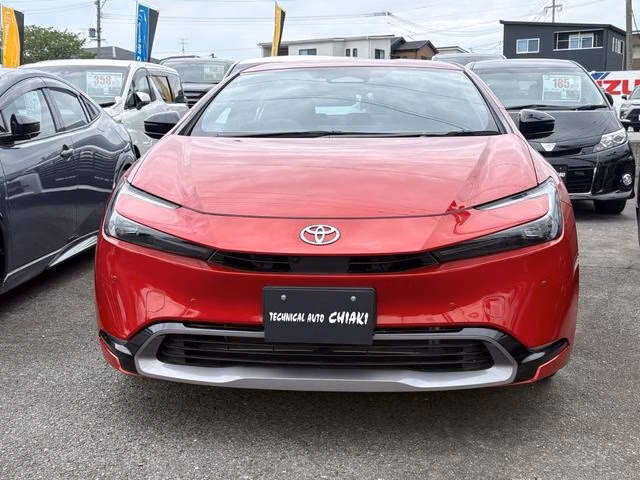 TOYOTA PRIUS