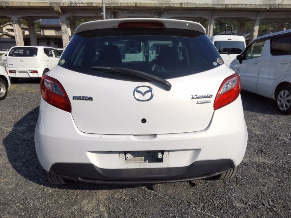 MAZDA DEMIO