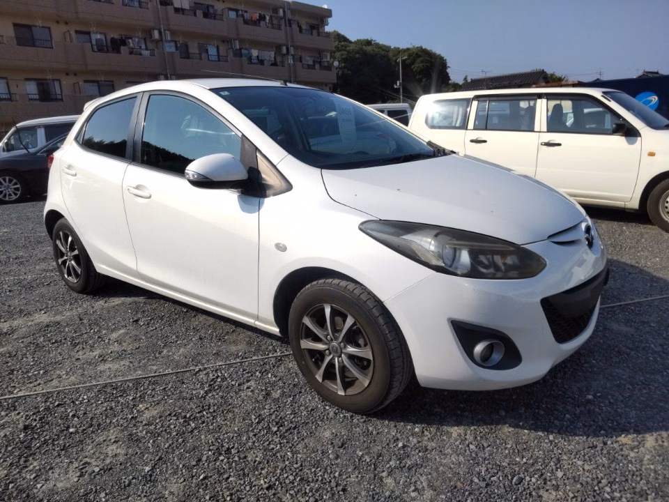 MAZDA DEMIO