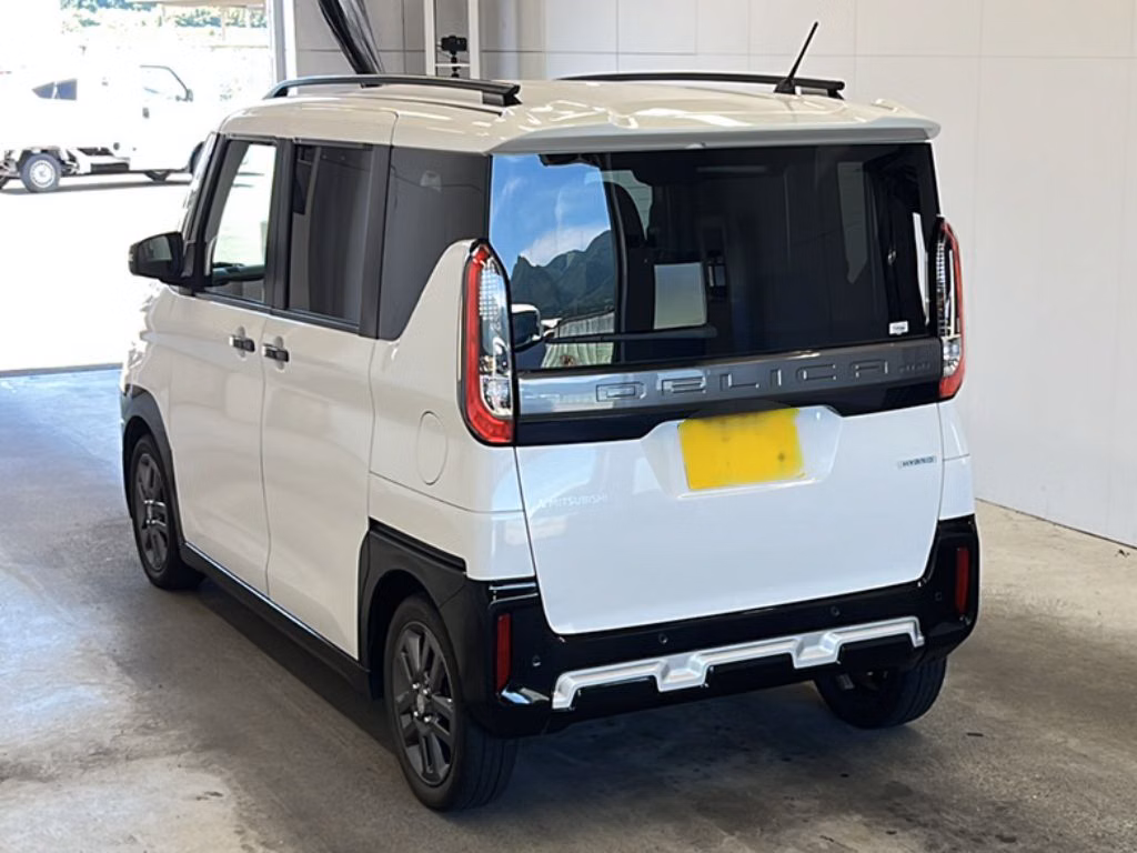 MITSUBISHI DELICA MINI