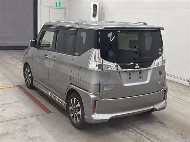 MITSUBISHI DELICA D:2