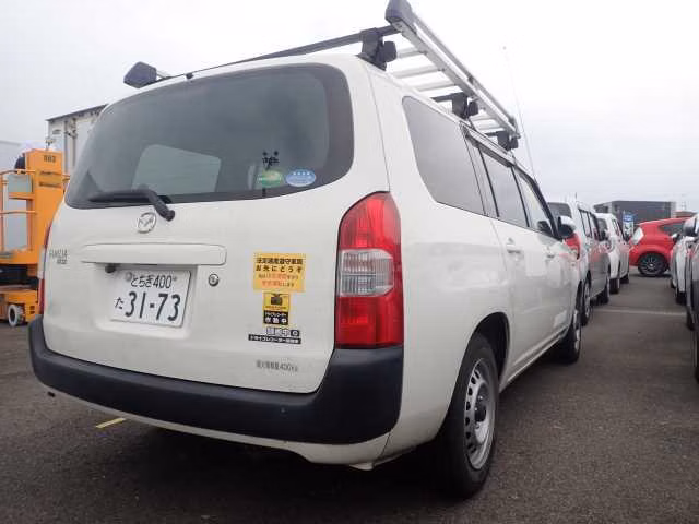 MAZDA FAMILIA