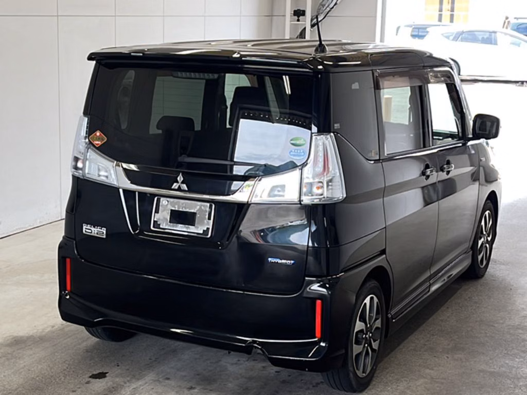 MITSUBISHI DELICA D:2