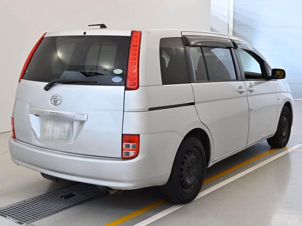 TOYOTA ISIS