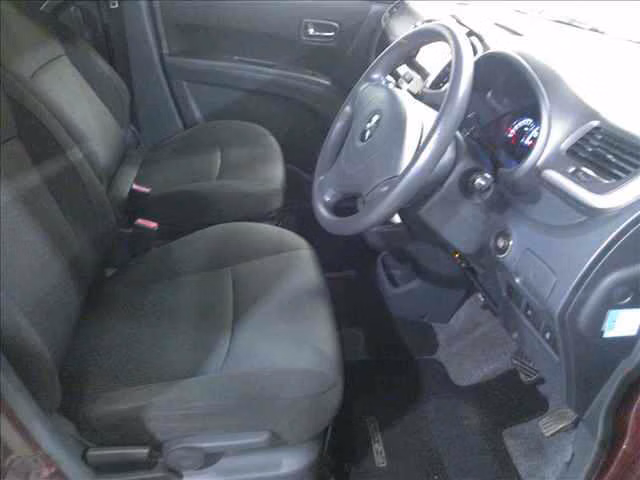 MITSUBISHI DELICA D:2