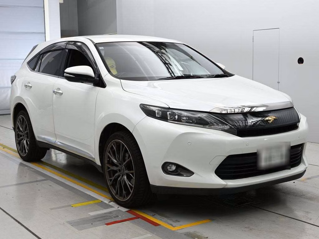 TOYOTA HARRIER