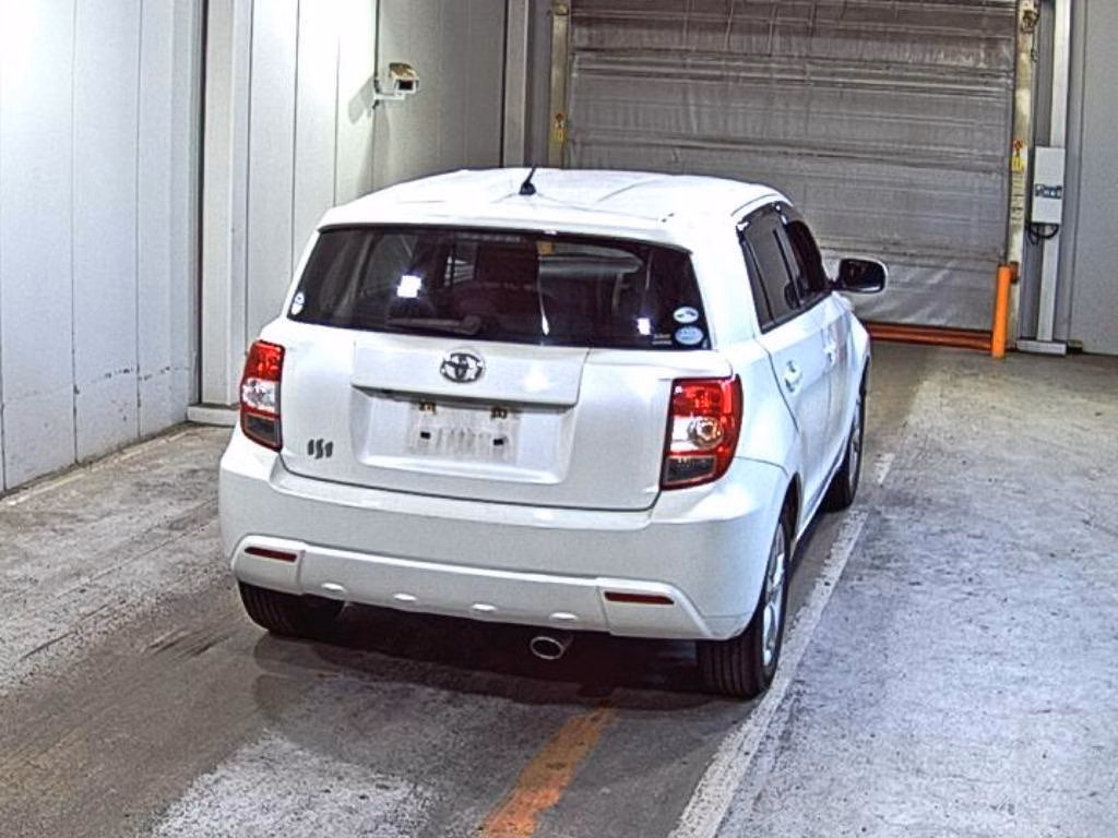 TOYOTA IST