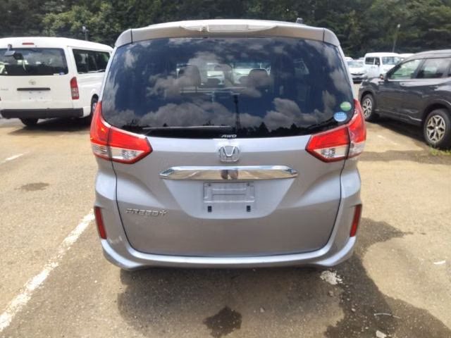 HONDA FREED+