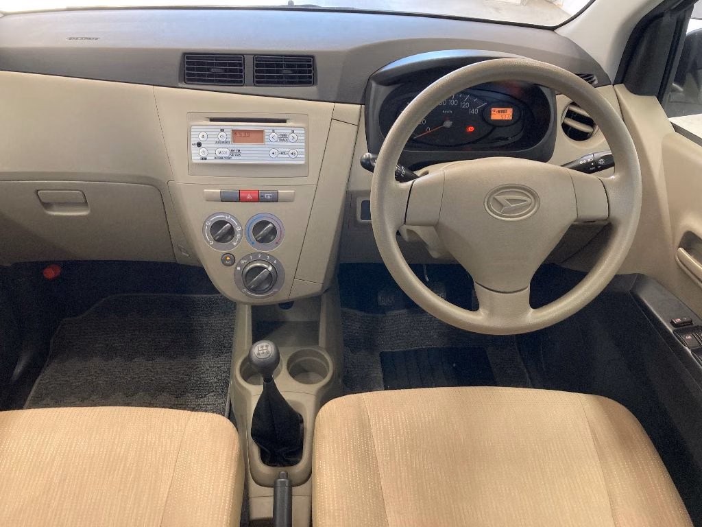 DAIHATSU MIRA