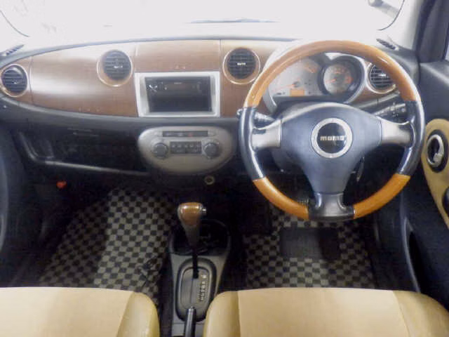DAIHATSU MIRA GINO