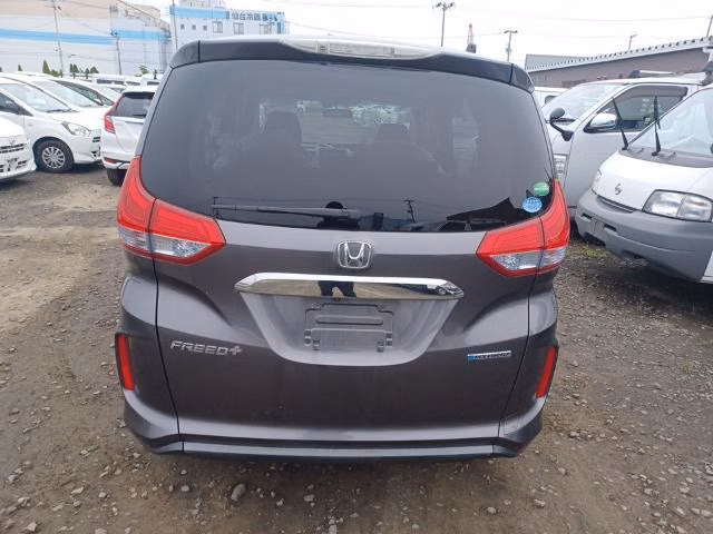 HONDA FREED+