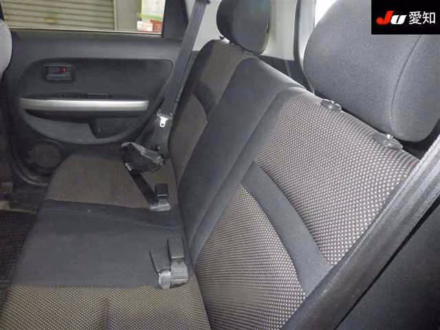 TOYOTA IST