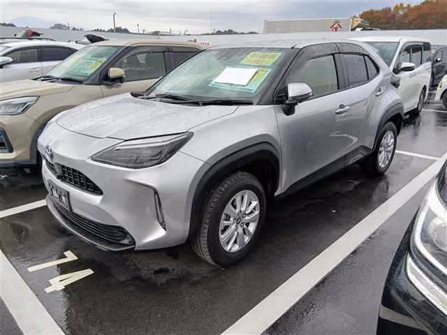 TOYOTA YARIS CROSS