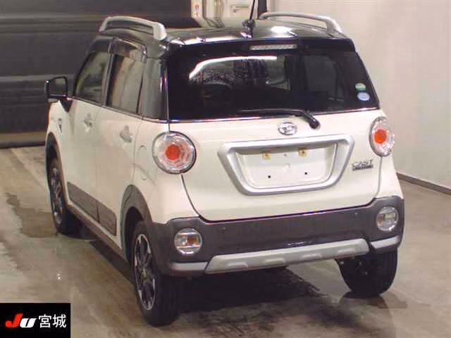 DAIHATSU CAST