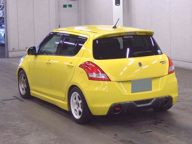 SUZUKI SWIFT