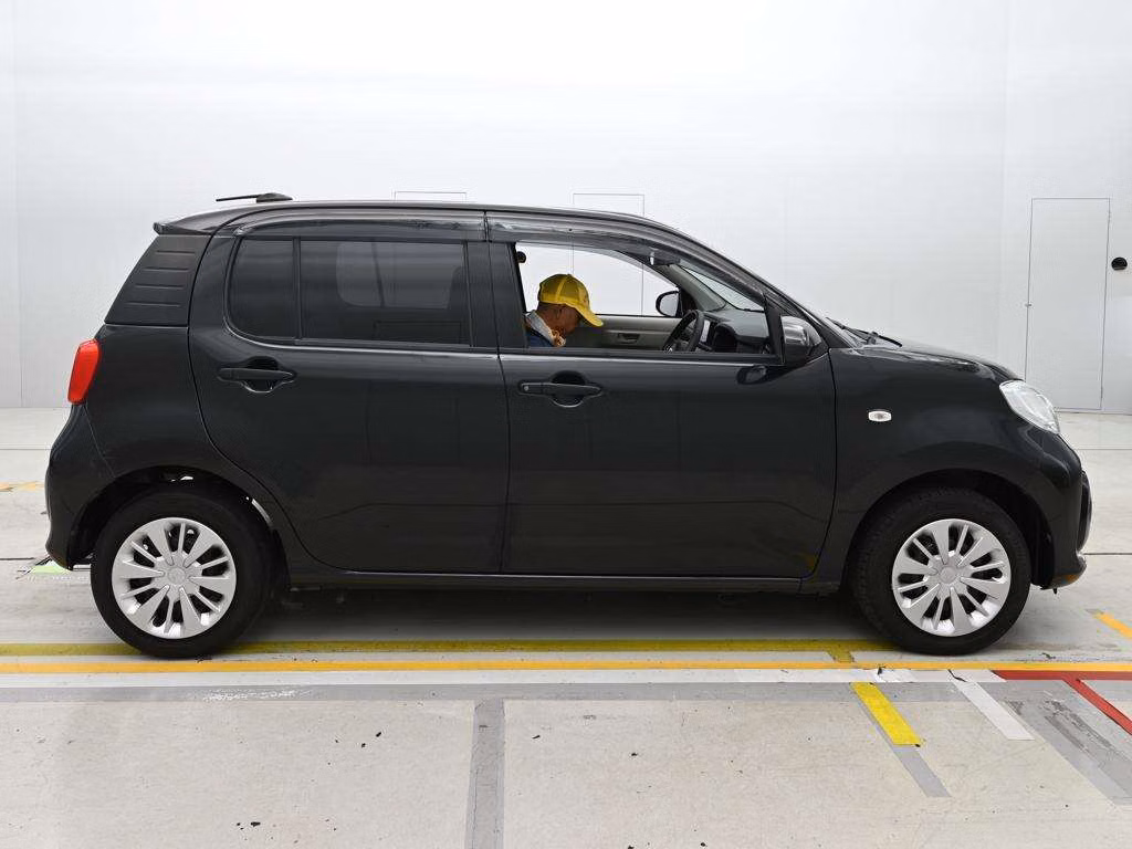 DAIHATSU BOON