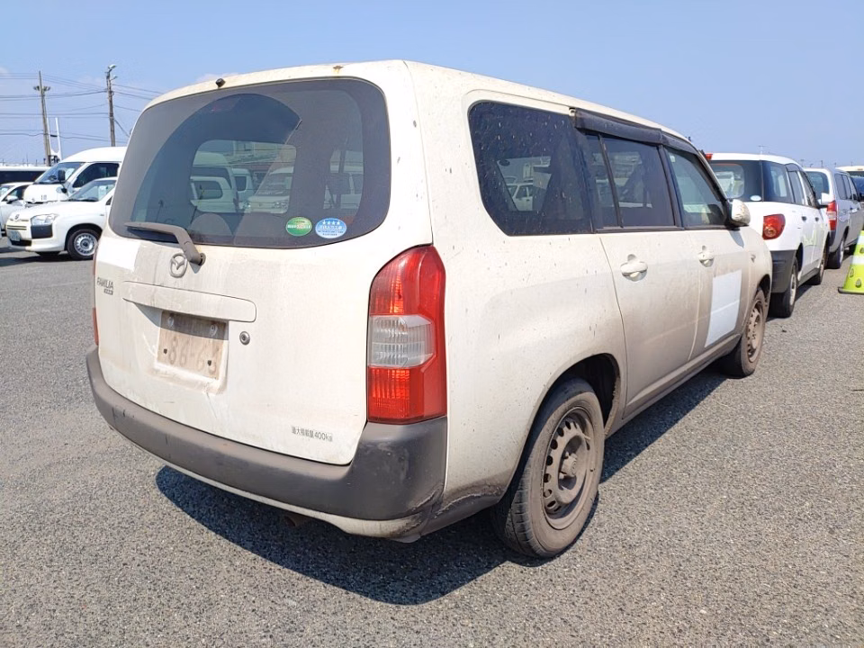 MAZDA FAMILIA