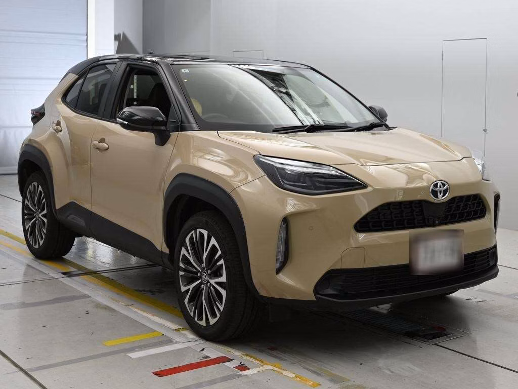 TOYOTA YARIS CROSS
