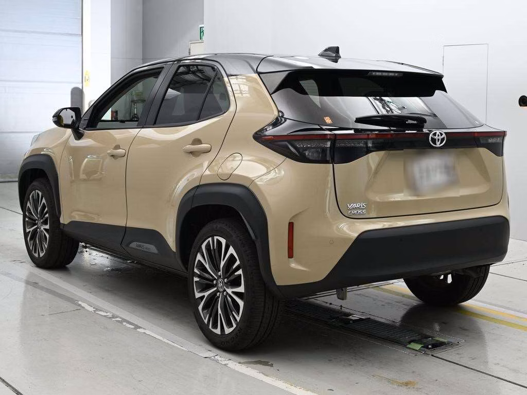 TOYOTA YARIS CROSS