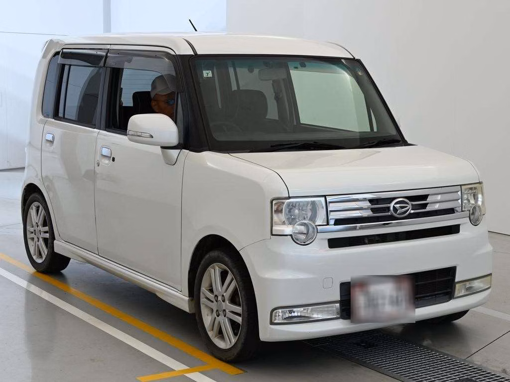 DAIHATSU MOVE CONTE