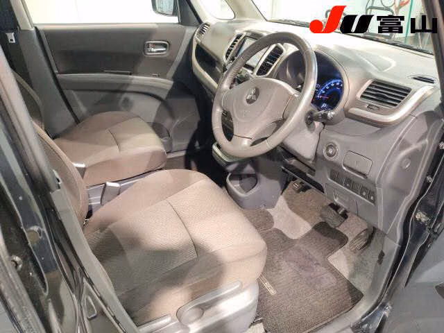 MITSUBISHI DELICA D:2