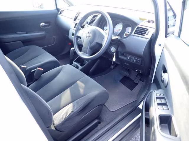 NISSAN TIIDA LATIO