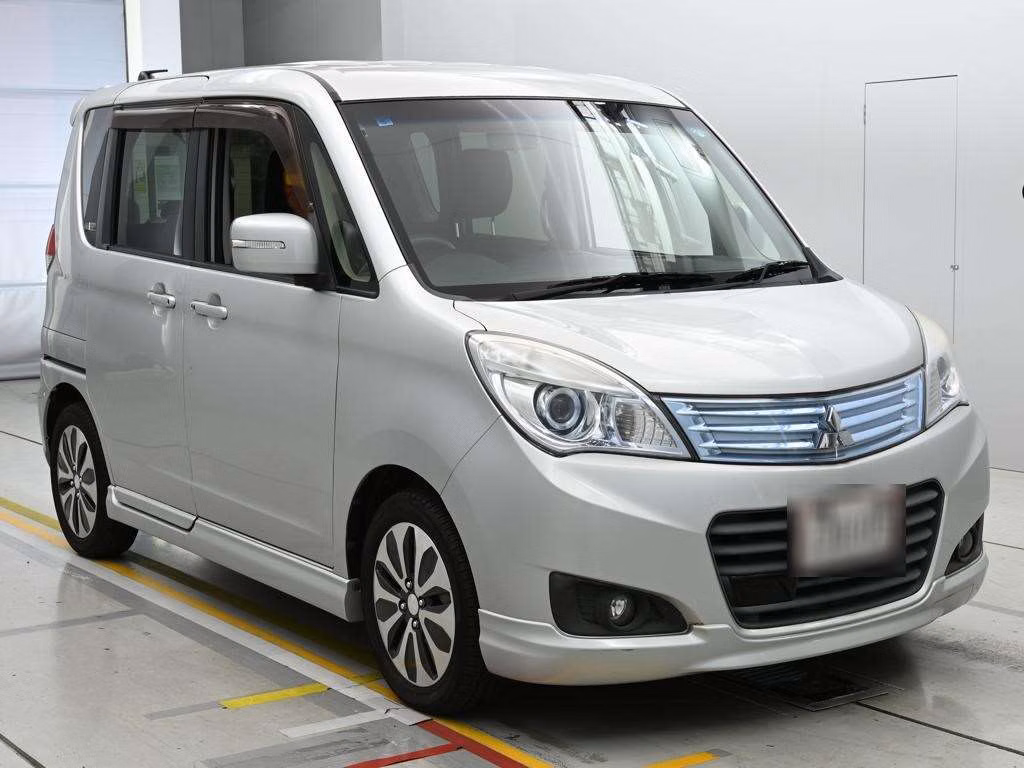 MITSUBISHI DELICA D:2