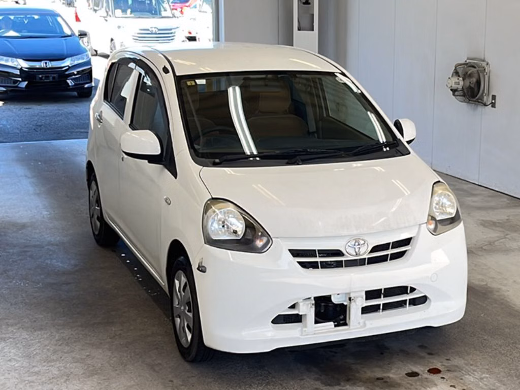 TOYOTA PIXIS EPOCH