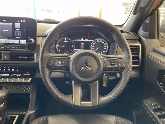 MITSUBISHI TRITON