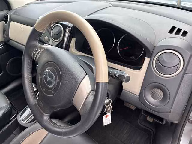 MAZDA VERISA