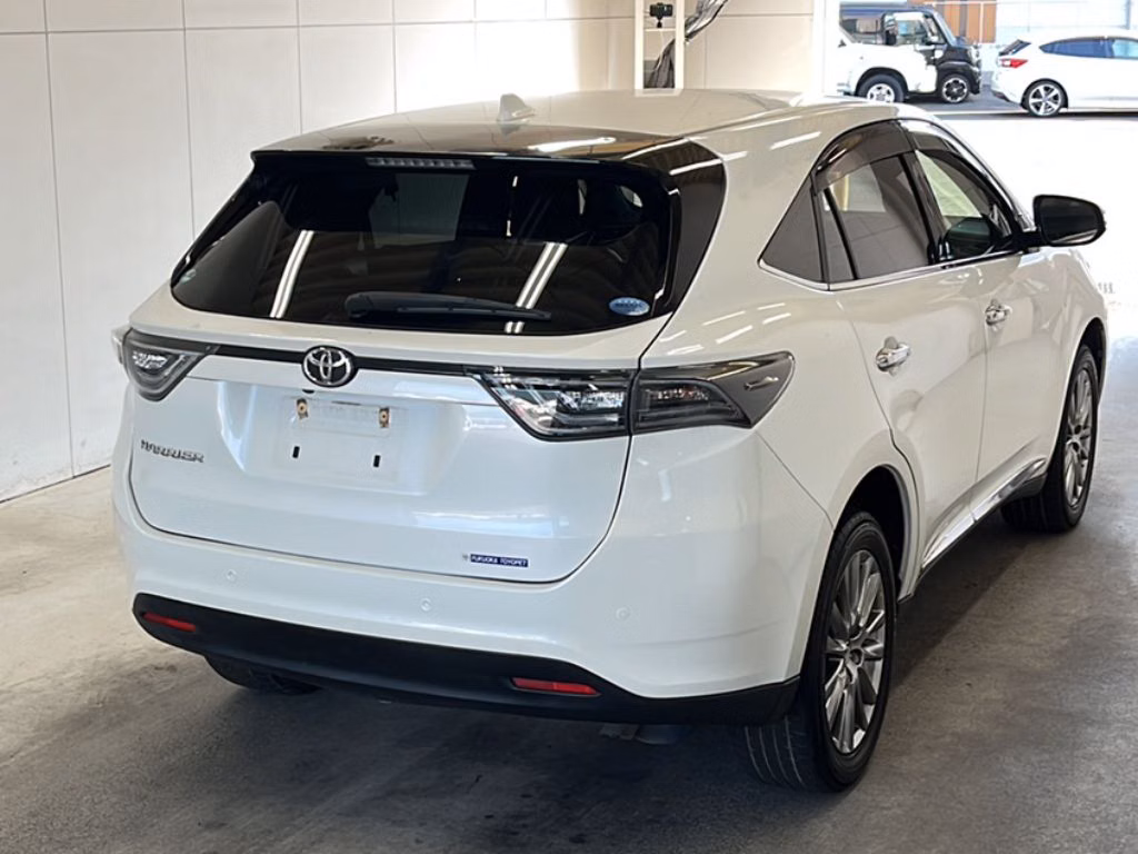TOYOTA HARRIER