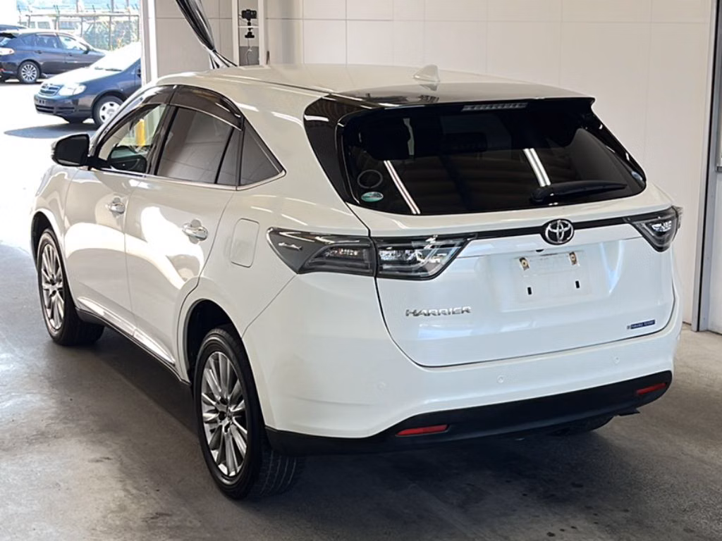 TOYOTA HARRIER