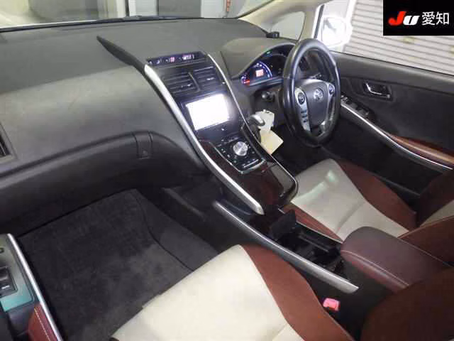 TOYOTA SAI