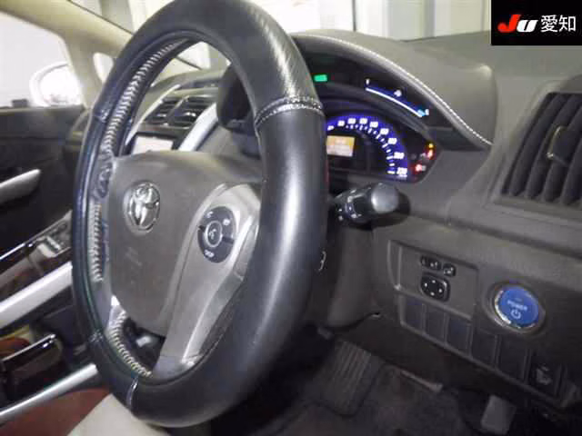 TOYOTA SAI