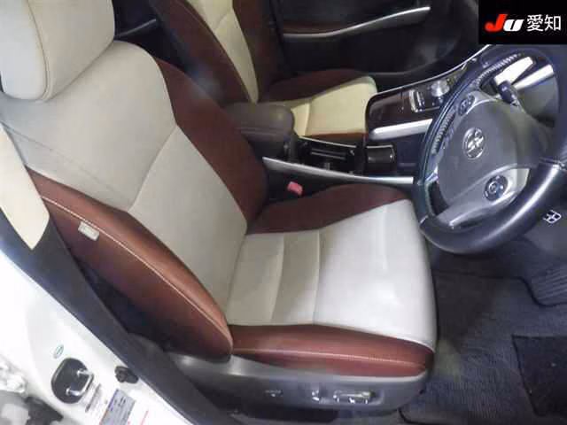 TOYOTA SAI