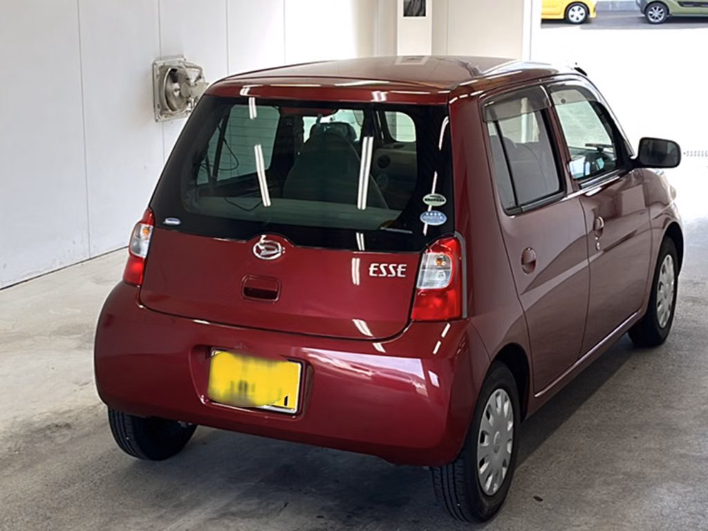 DAIHATSU ESSE