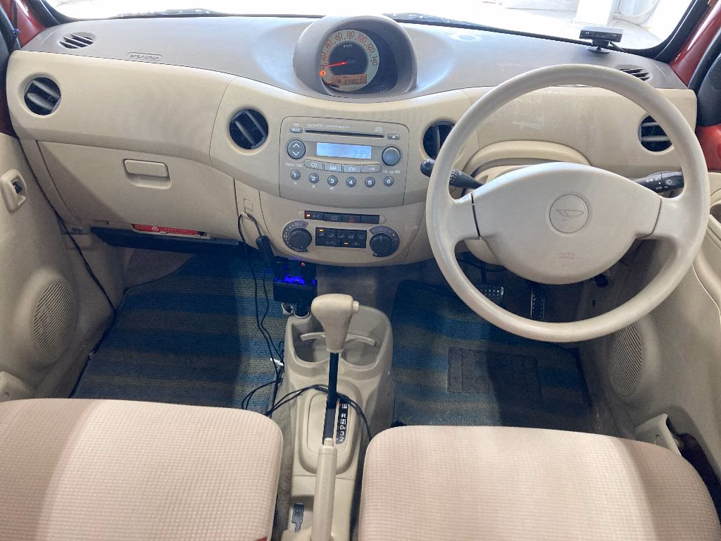 DAIHATSU ESSE