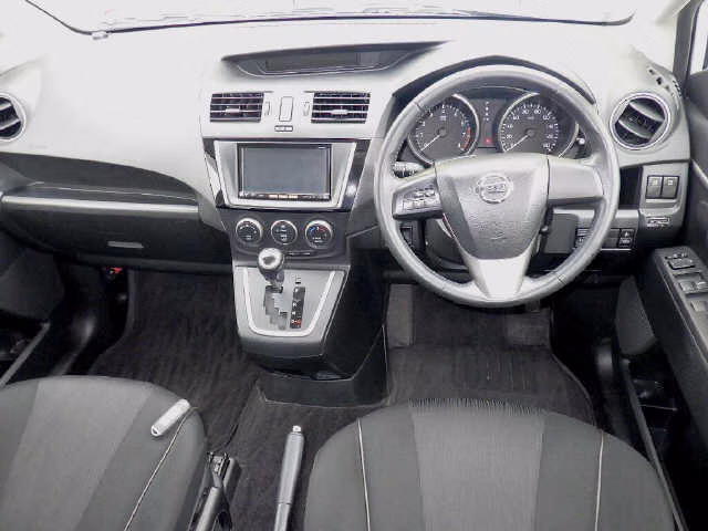 NISSAN LAFESTA