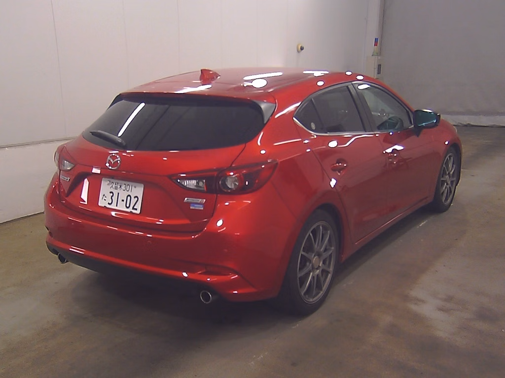 MAZDA AXELA