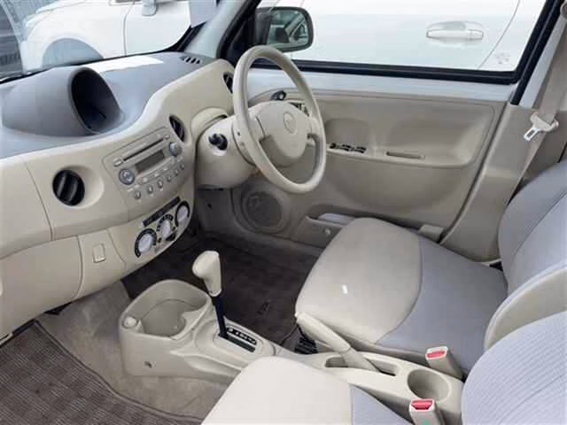 DAIHATSU ESSE