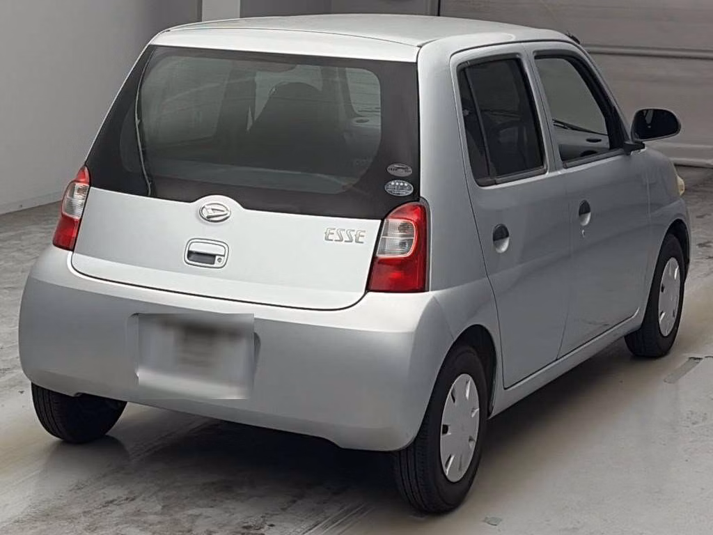 DAIHATSU ESSE